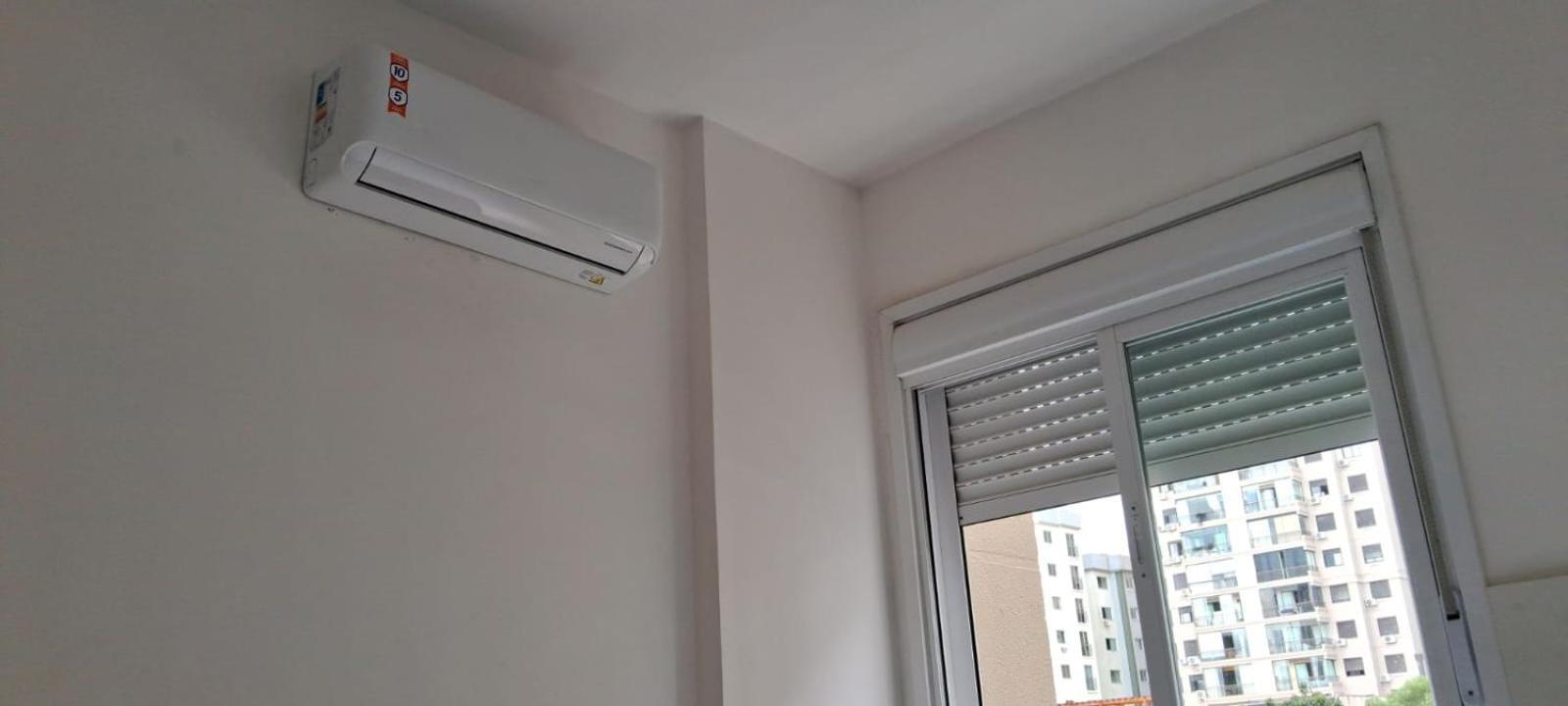Apartment Apto Com Ar Wi-fi Garagem No Centro De Rs